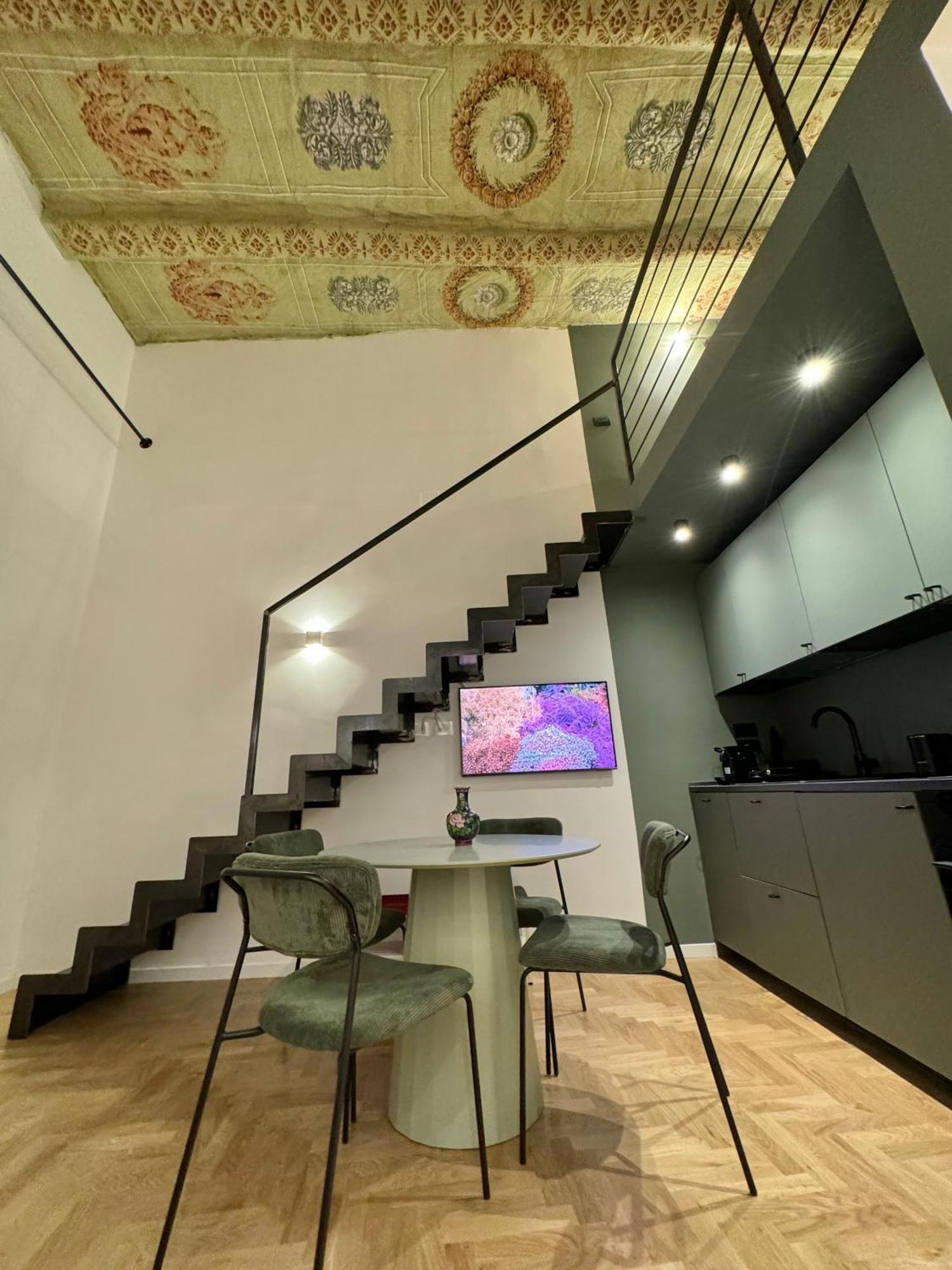 Alma De Chiaja - Design Suites & Apartments Naples Luaran gambar