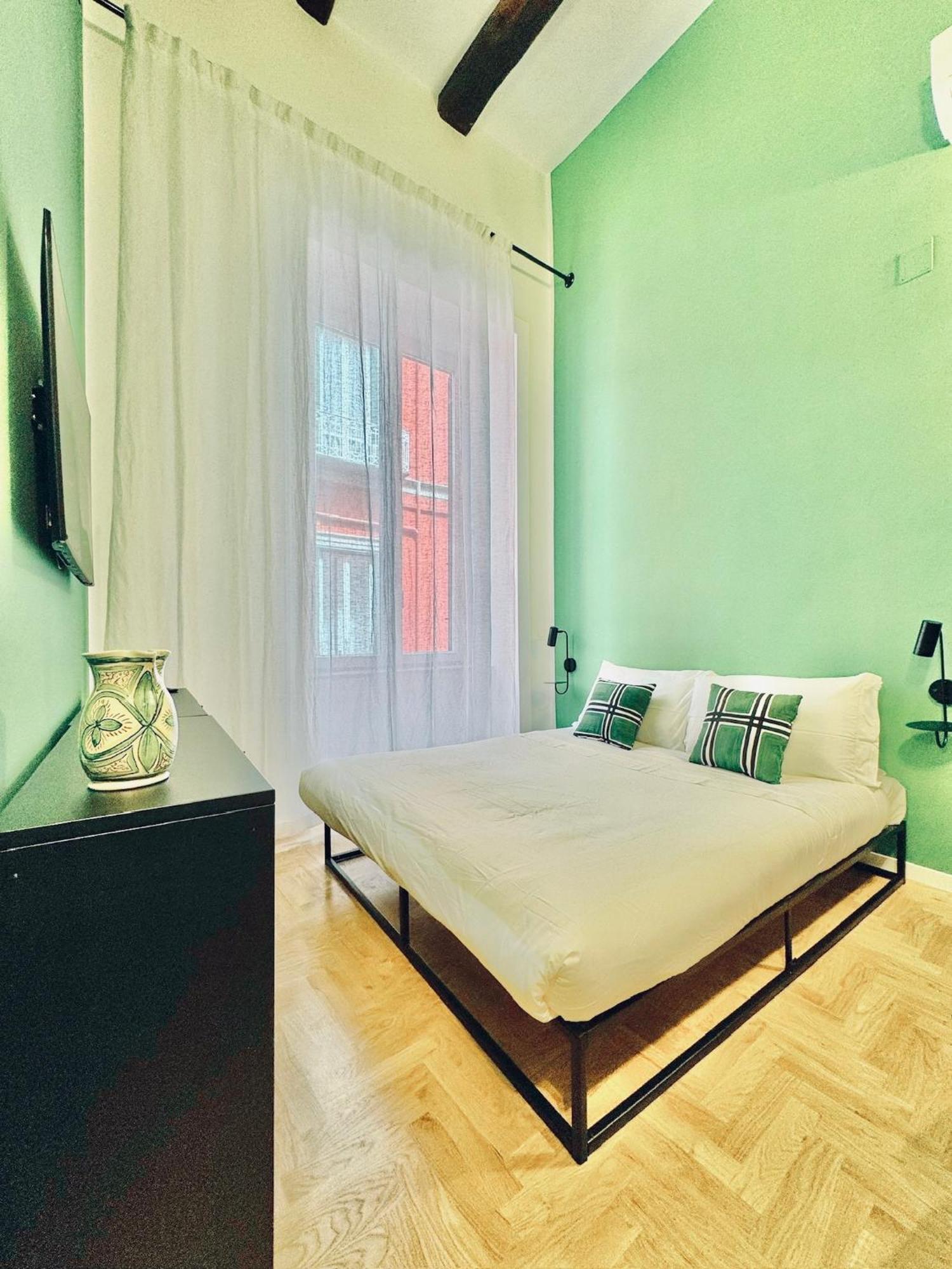 Alma De Chiaja - Design Suites & Apartments Naples Luaran gambar