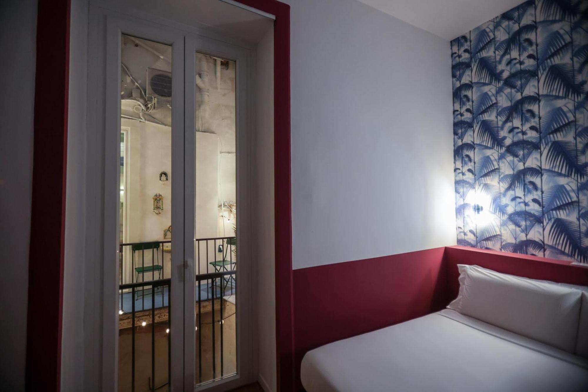 Alma De Chiaja - Design Suites & Apartments Naples Luaran gambar