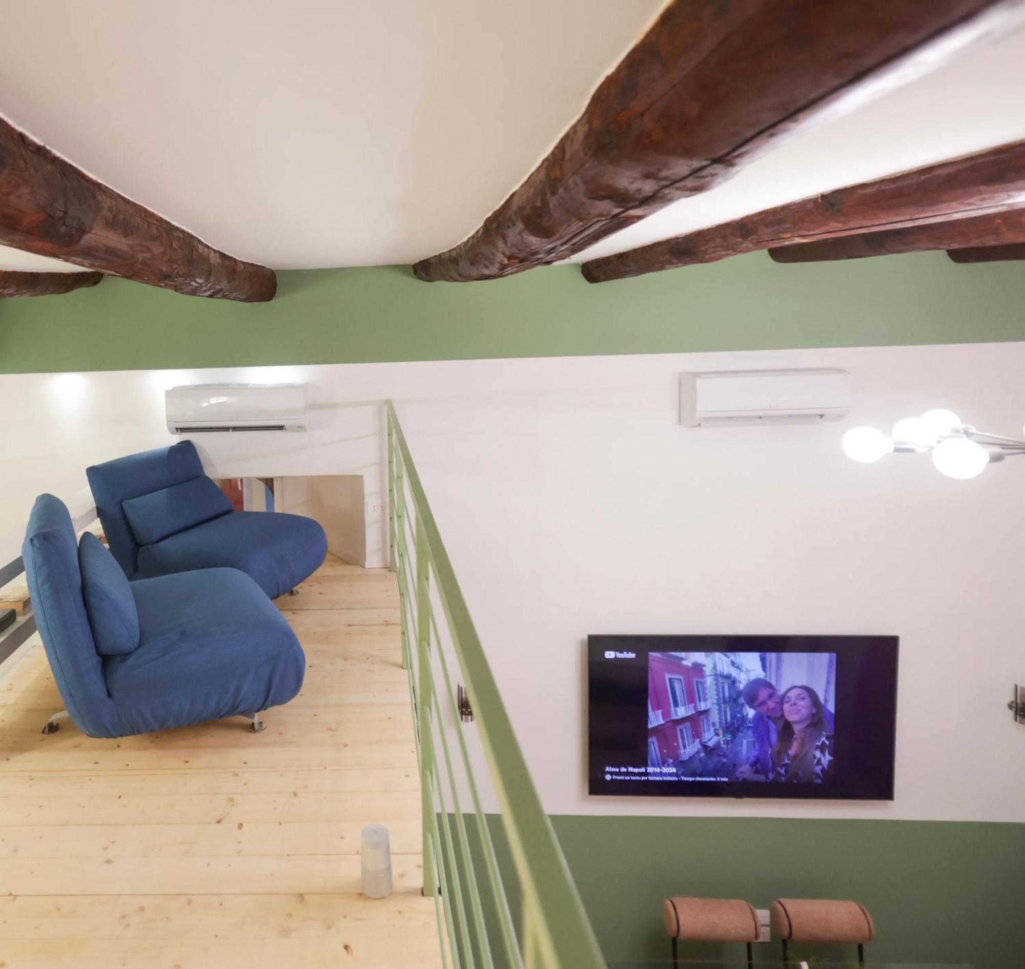 Alma De Chiaja - Design Suites & Apartments Naples Luaran gambar